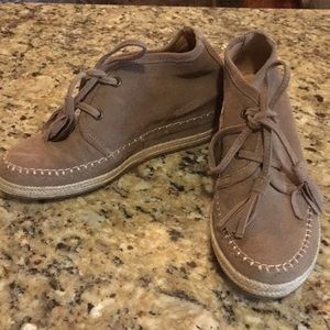 Crown vintage- espadrille/wedge. Size 6.